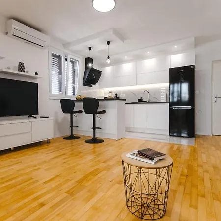 Bozic Apartment
