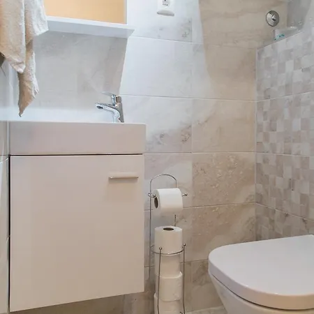 Apartment Bozic Omis